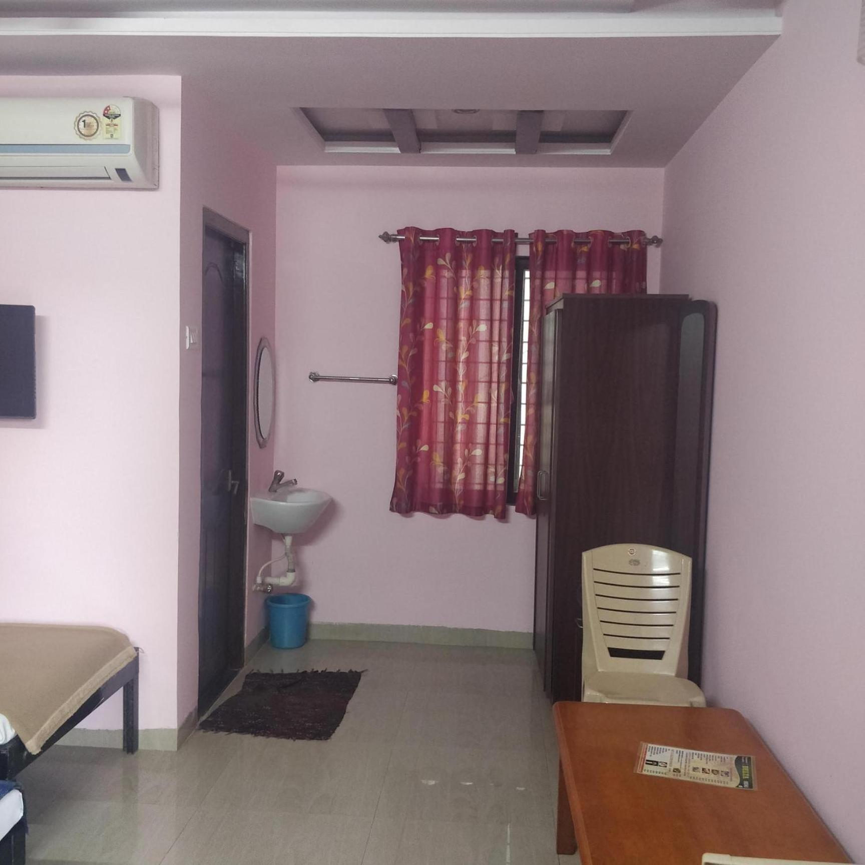 Hotel Delta Executive Shirdi Extérieur photo
