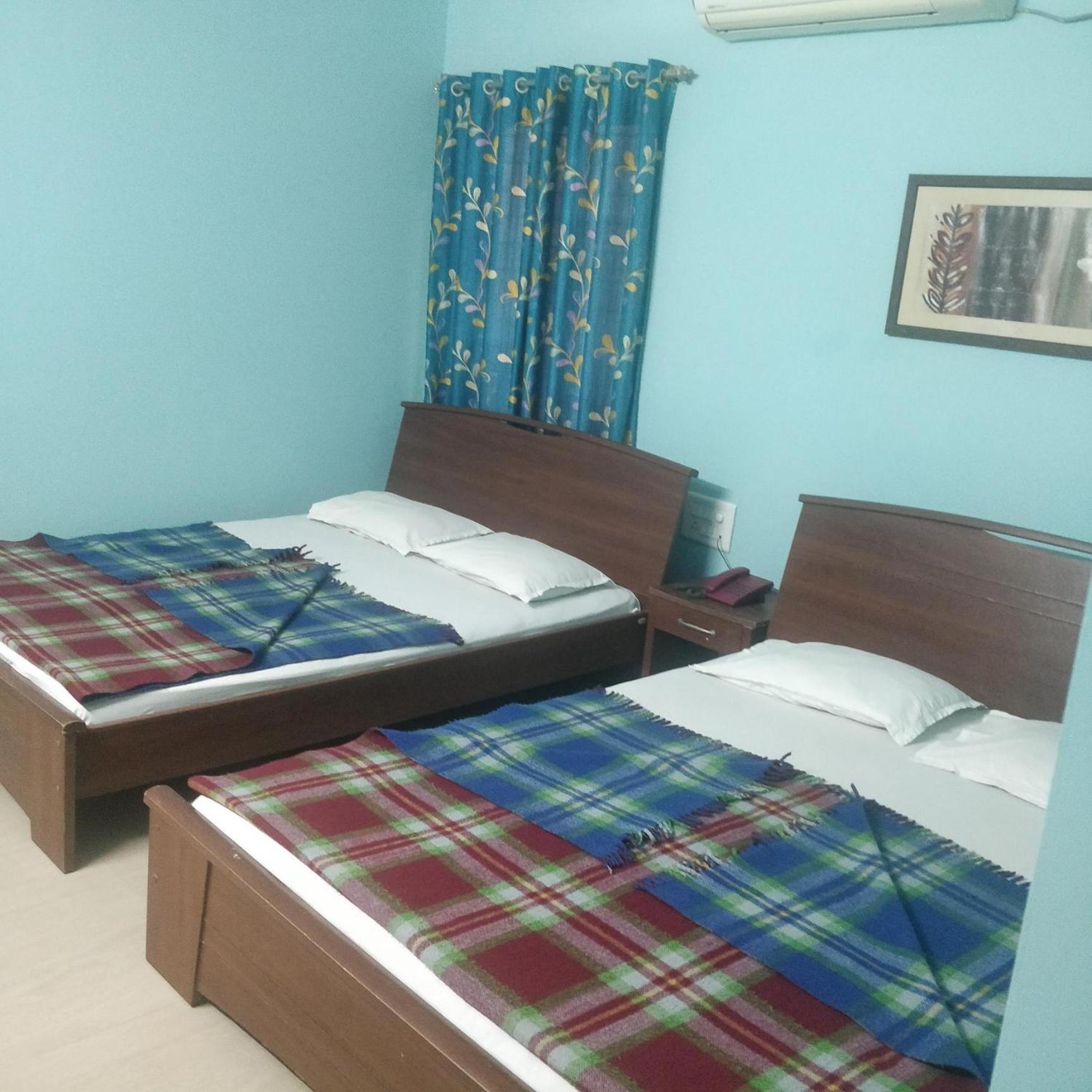 Hotel Delta Executive Shirdi Extérieur photo