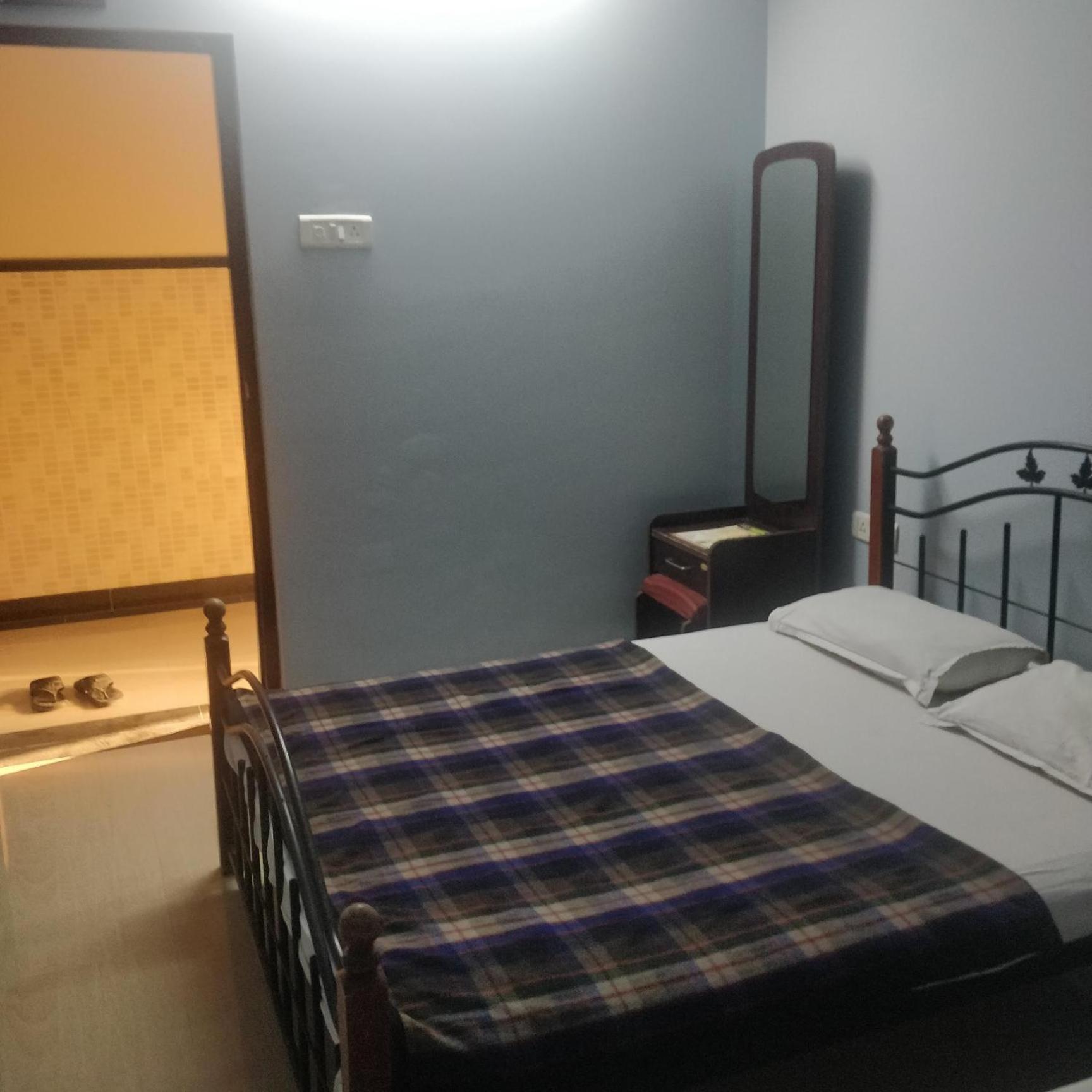 Hotel Delta Executive Shirdi Extérieur photo