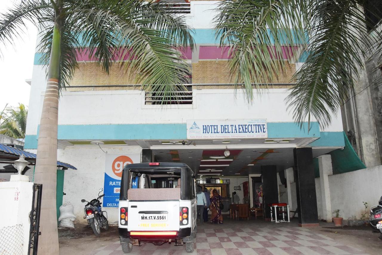 Hotel Delta Executive Shirdi Extérieur photo